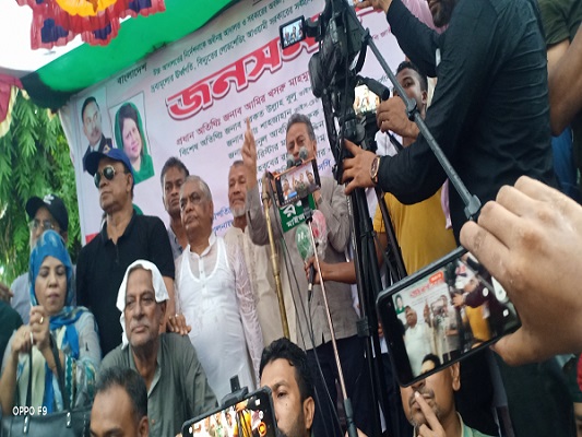 শেখ হাসিনা আ.লীগকে রাজনৈতিক দল হিসেবে ধ্বংস করে দিয়েছে: আমির খসরু