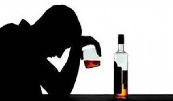 মদ ভেবে ডেটল খেয়ে হাসপাতালে বৃদ্ধ