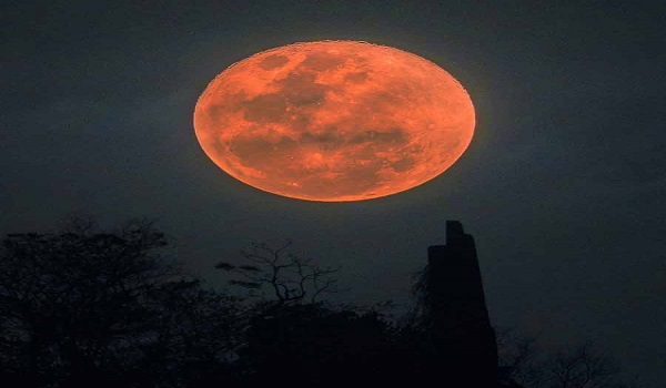 পূর্ণগ্রাস চন্দ্রগ্রহণ আজ যে সময় দেখা যাবে বাংলাদেশ থেকে