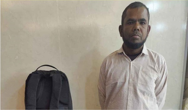 মোহাম্মদপুরে ককটেলসহ আওয়ামী লীগের সাধারণ সম্পাদক আটক