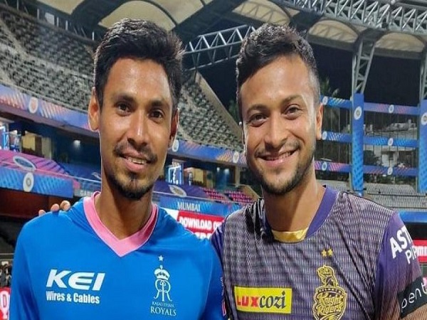 আইপিএল নিলামে মুস্তাফিজের ভিত্তিমূল্য ২ কোটি, সাকিবের ১ কোটি