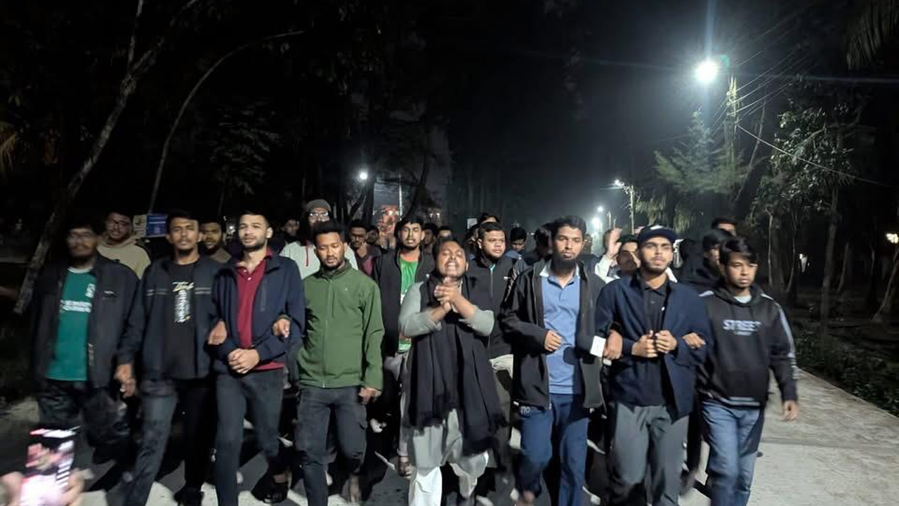 নোবিপ্রবিতে ছাত্রদলের বি’রু’দ্ধে বি’ক্ষো’ভ