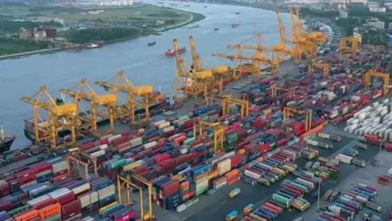 চট্টগ্রাম বন্দরে অনির্দিষ্টকালের কর্মবিরতি ঘোষণা