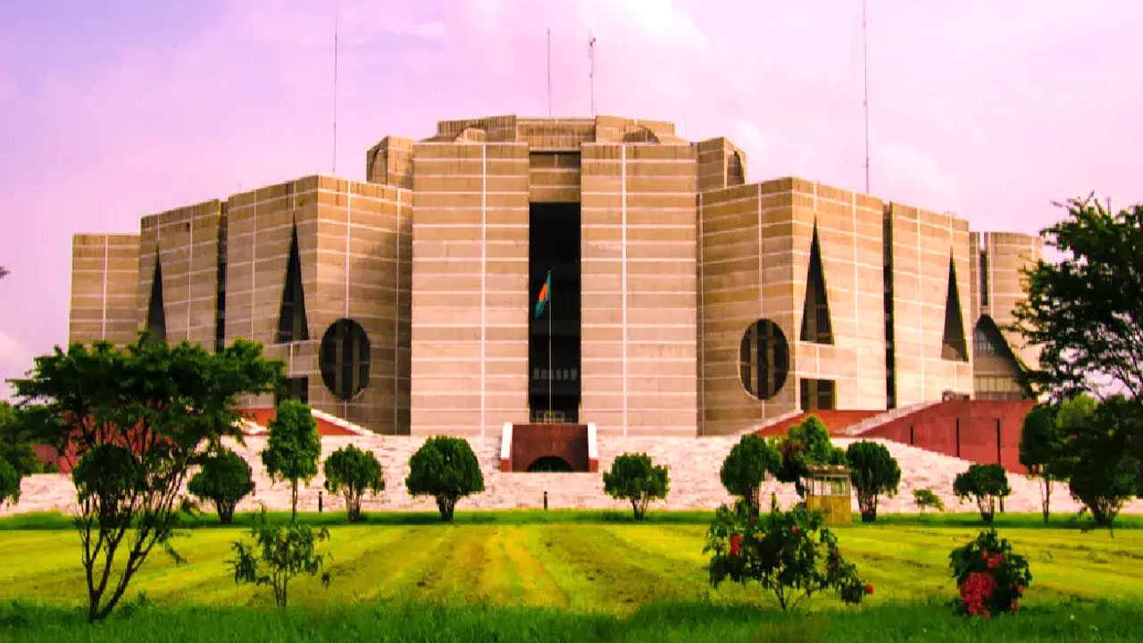 নতুন মন্ত্রিসভার শপথ মঙ্গলবার