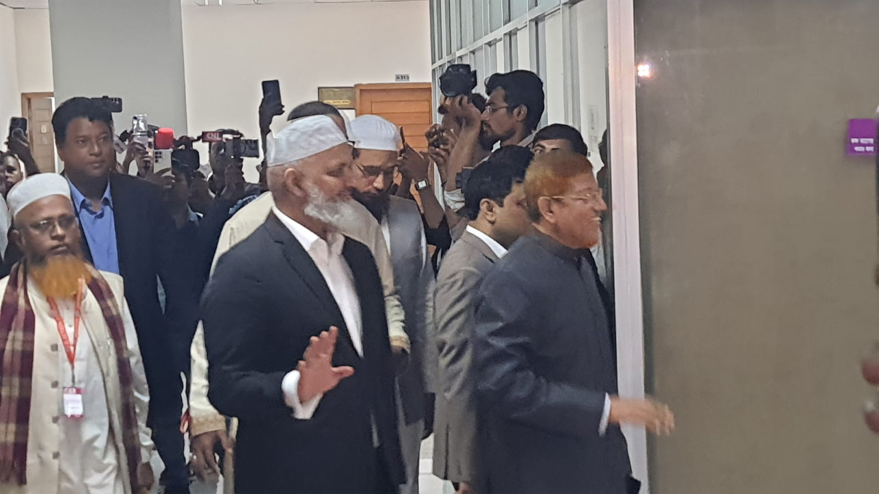 ইসিতে ১১ দলীয় ঐক্য জোটের বৈঠক