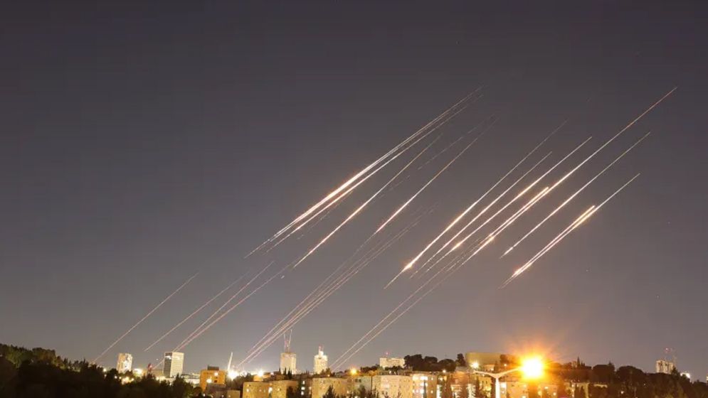 ইসরাইলের দিকে ক্ষেপণাস্ত্র ছুঁড়ল ইরান
