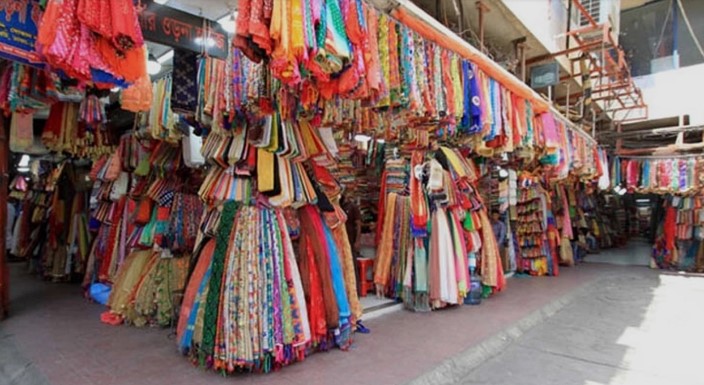 সারা দেশে রাত ৮টার মধ্যে দোকান-শপিংমল বন্ধের সিদ্ধান্ত