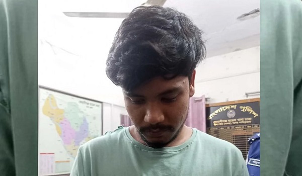 মাদকসেবনে বাধা দেওয়ায় জবি শিক্ষক ও তার পিতার ওপর হামলা