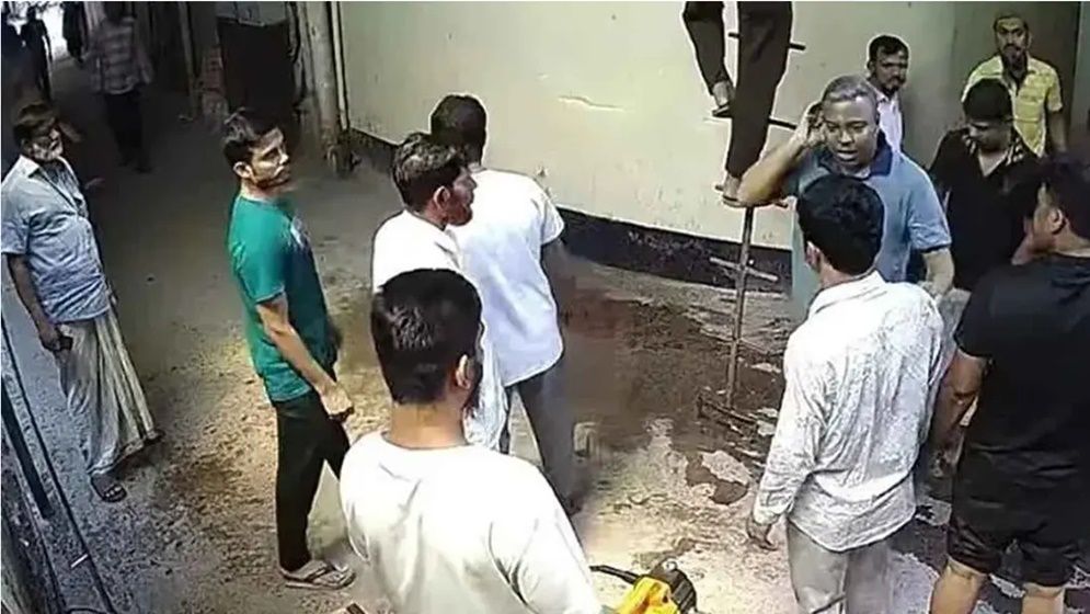 ডা. কামরুলের হাসপাতালে চাঁদা দাবি: যুবদল নেতা মঈন গ্রেফতার