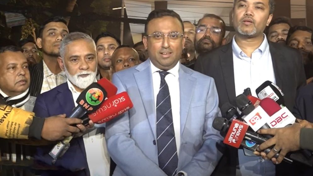 হাসিনা ও আ. লীগ বাংলাদেশে এখন অপ্রাসঙ্গিক: হুমায়ুন কবির