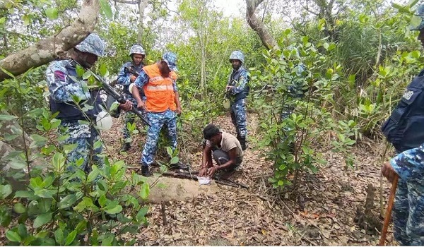 সুন্দরবনে ডাকাত কর্তৃক অপহৃত ২ জেলে উদ্ধার, আটক ১