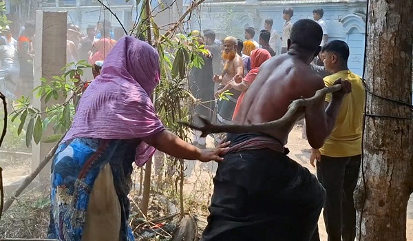 বিয়ে ও তালাক নিয়ে ২ পক্ষের সংঘর্ষ, আহত ৭
