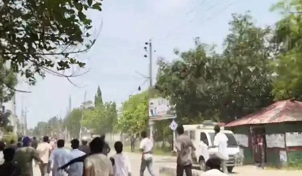 ঈশ্বরদীতে শিবির-ছাত্রদল সংঘর্ষ, গুলি ও কটকেল বিস্ফারণ