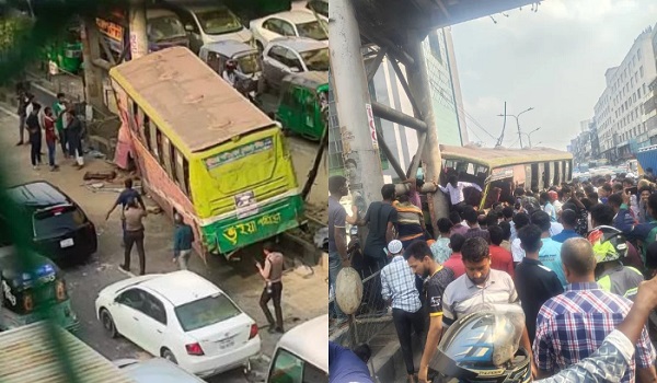 আইল্যান্ডের সঙ্গে বাসের ধাক্কা, নিহত ২