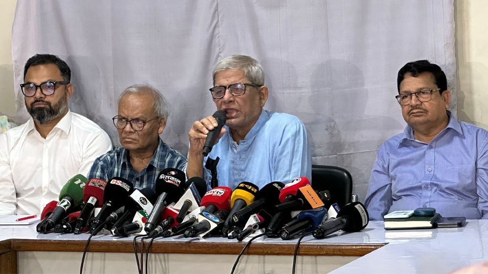 জামায়াতকে রাজনৈতিকভাবে নির্মূলে কাজ করতে হবে: মির্জা ফখলরুল