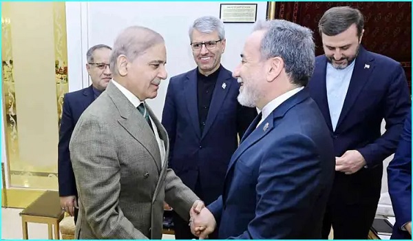 যুক্তরাষ্ট্রে প্রতিনিধি দল পৌঁছানোর আগেই পাকিস্তান ত্যাগ ইরানের