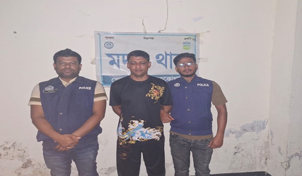 পুলিশের বাসায় ডাকাতির ঘটনার প্রধান আসামী গ্রেপ্তার
