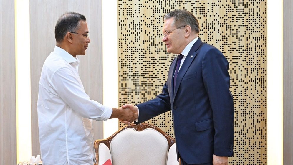 প্রধানমন্ত্রীর সঙ্গে রোসাটম প্রধানের সৌজন্য সাক্ষাৎ