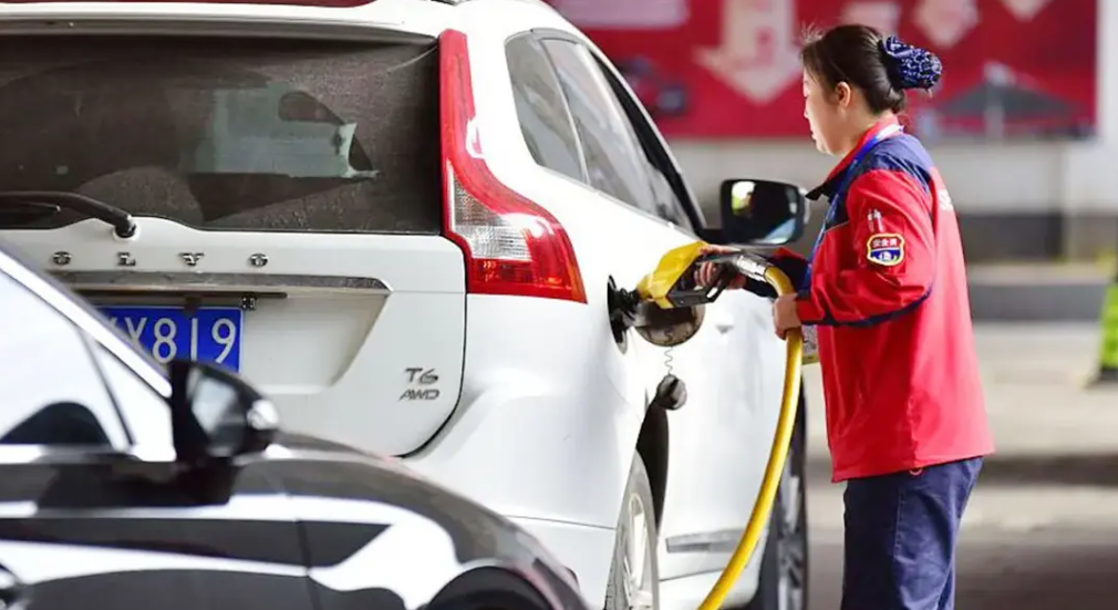 ইরান যুদ্ধ : জ্বালানি তেলের সর্বোচ্চ দাম দেখছে এশিয়া