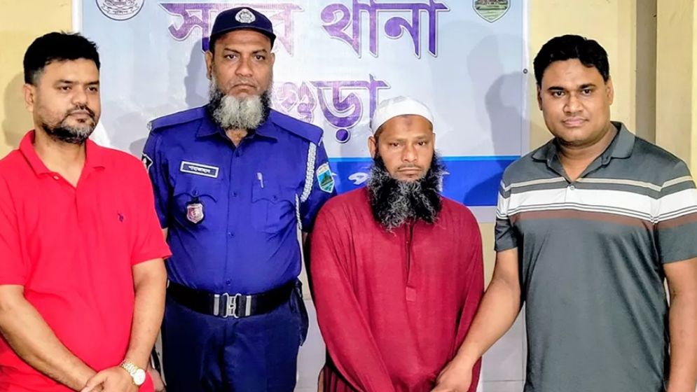 বগুড়ায় চিকিৎসার নামে শিক্ষার্থীকে ধর্ষণ