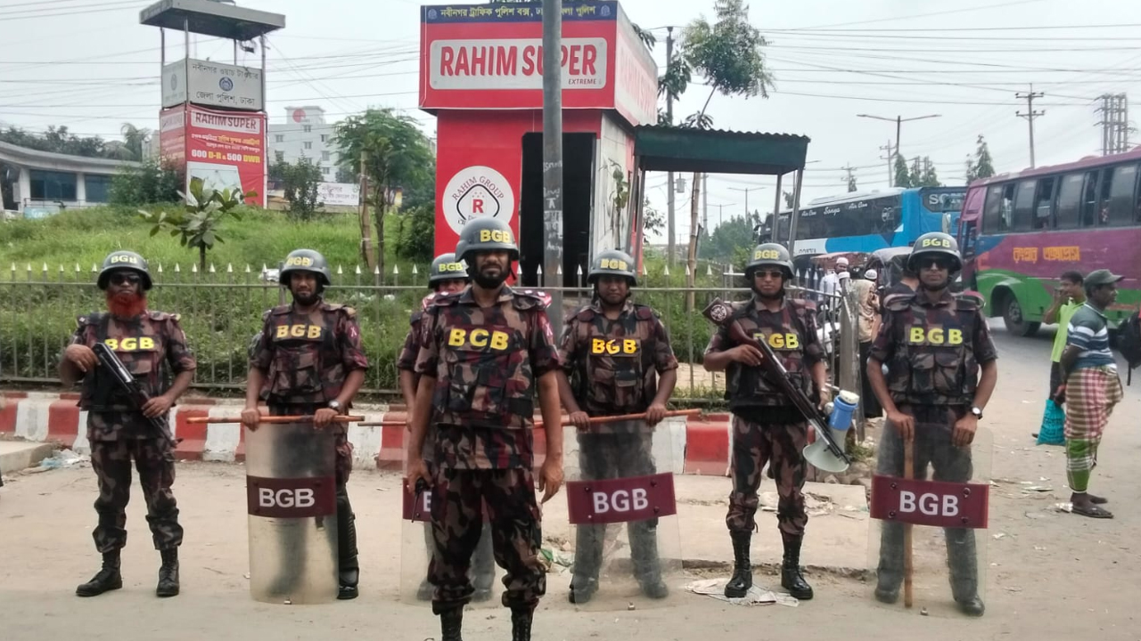 ঢাকা ও আশপাশের জেলায় বিজিবি মোতায়েন