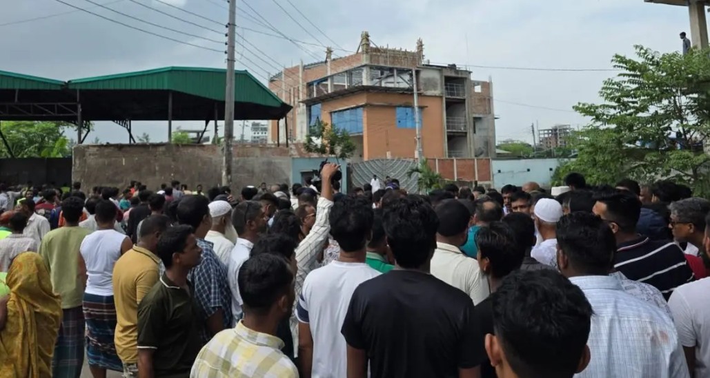 রাজধানীতে ডিএনসিসি পরিচ্ছন্নতা কর্মীদের সঙ্গে এলাকাবাসীর সংঘর্ষ