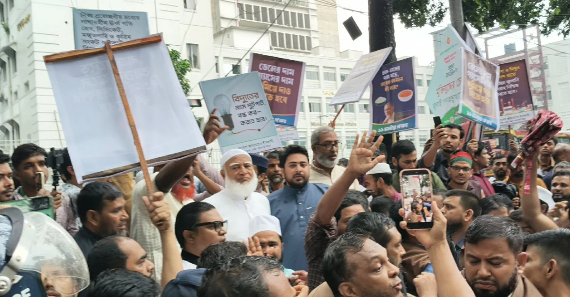 কৃত্রিম গ্যাস সংকট তৈরি করে সরকার দাম বাড়ানোর চেষ্টা করছে : নাহিদ ইসলাম
