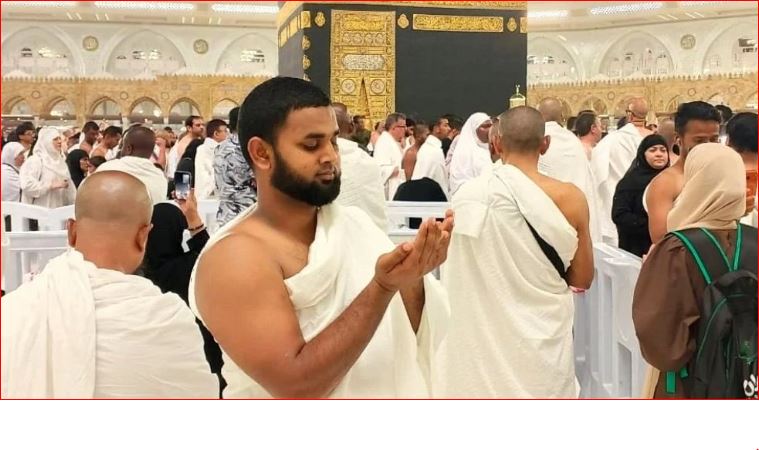 কাবা শরিফের সামনে দাঁড়িয়ে রাজনীতি ছাড়ার ঘোষণা বিএনপি নেতার