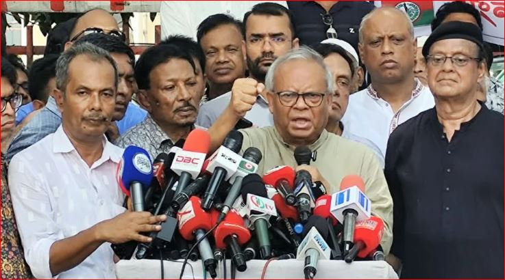 হাসিনাকে ফেরত না দিয়ে ভারত চক্রান্ত করছে: রিজভী