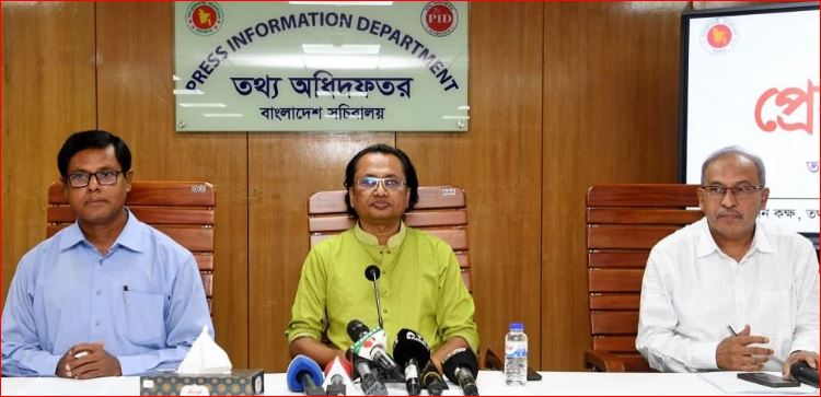 তেলের দাম বাড়ানোতে আইএমএফের কোনো শর্ত নেই: প্রধানমন্ত্রীর তথ্য উপদেষ্টা 
