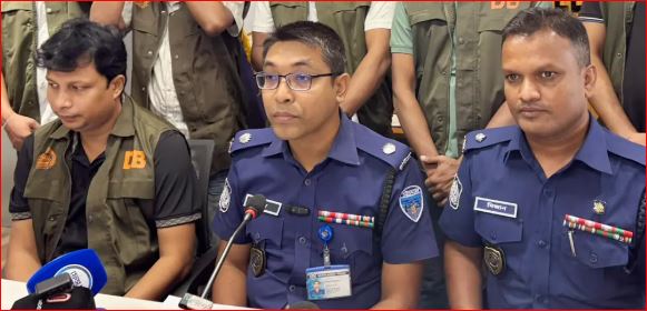 অটোরিকশাচালক সুমনই তাজমিনকে ধর্ষণের পর শ্বাসরোধে হত্যা করেন