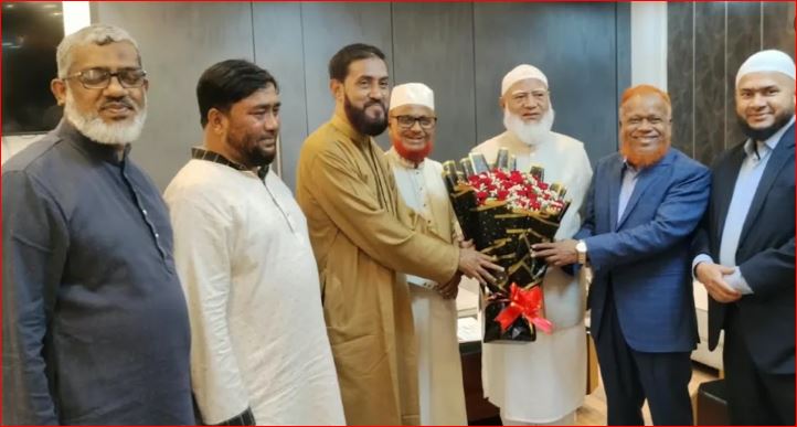 তুরস্ক সফর-ওমরা শেষে দেশে ফিরলেন জামায়াত আমীর