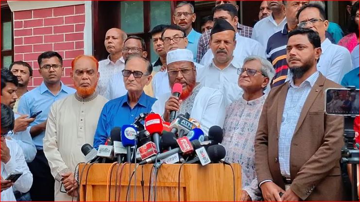 হিন্দু ধর্মাবলম্বী নেতৃবৃন্দের সাথে  জামায়াত আমিরের সাক্ষাৎ