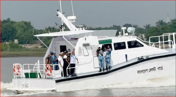 মোংলায় পৌঁছেছেন প্রধানমন্ত্রী
